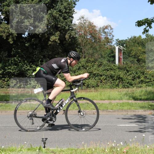 10.08.2025 - GEWOBA Citytriathlon Bremen Yannick Fuchs http://msf.ph/oto/8571461 10.08.2025 14:33:26 Radfahren 2, 74, 138, 207, 440, 518, 519 meine-sportfotos.de