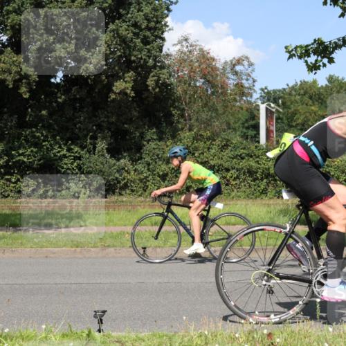 10.08.2025 - GEWOBA Citytriathlon Bremen Yannick Fuchs http://msf.ph/oto/8571474 10.08.2025 14:33:31 Radfahren 2, 25, 48, 74, 138, 440, 514, 518, 519 meine-sportfotos.de