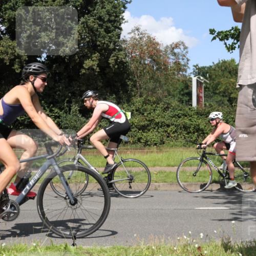 10.08.2025 - GEWOBA Citytriathlon Bremen Yannick Fuchs http://msf.ph/oto/8571488 10.08.2025 14:33:37 Radfahren 2, 25, 48, 74, 138, 440, 514, 519 meine-sportfotos.de