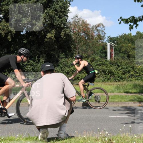 10.08.2025 - GEWOBA Citytriathlon Bremen Yannick Fuchs http://msf.ph/oto/8571517 10.08.2025 14:33:50 Radfahren 25, 48, 55, 65, 92, 151, 388, 514, 522 meine-sportfotos.de