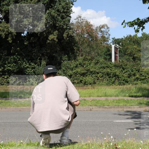 10.08.2025 - GEWOBA Citytriathlon Bremen Yannick Fuchs http://msf.ph/oto/8571519 10.08.2025 14:33:51 Radfahren 25, 48, 55, 65, 92, 151, 388, 507, 514, 522 meine-sportfotos.de