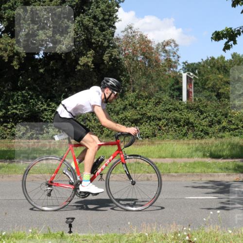 10.08.2025 - GEWOBA Citytriathlon Bremen Yannick Fuchs http://msf.ph/oto/8571523 10.08.2025 14:33:56 Radfahren 55, 65, 92, 151, 388, 451, 507, 522, 530 meine-sportfotos.de