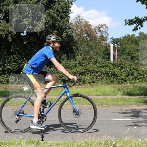 10.08.2025 - GEWOBA Citytriathlon Bremen Yannick Fuchs http://msf.ph/oto/8571529 10.08.2025 14:34:02 Radfahren 55, 65, 92, 151, 364, 388, 451, 507, 522, 530 meine-sportfotos.de