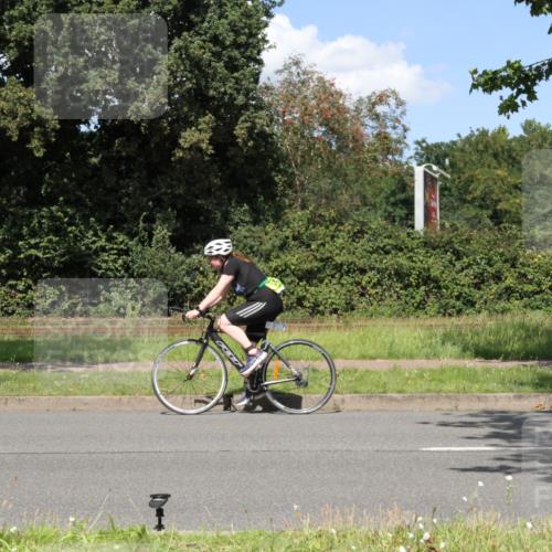 10.08.2025 - GEWOBA Citytriathlon Bremen Yannick Fuchs http://msf.ph/oto/8571531 10.08.2025 14:34:04 Radfahren 55, 65, 92, 151, 364, 388, 451, 507, 515, 530 meine-sportfotos.de