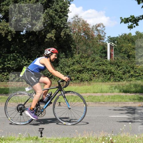10.08.2025 - GEWOBA Citytriathlon Bremen Yannick Fuchs http://msf.ph/oto/8571532 10.08.2025 14:34:05 Radfahren 55, 92, 151, 214, 364, 388, 424, 451, 507, 515, 530 meine-sportfotos.de