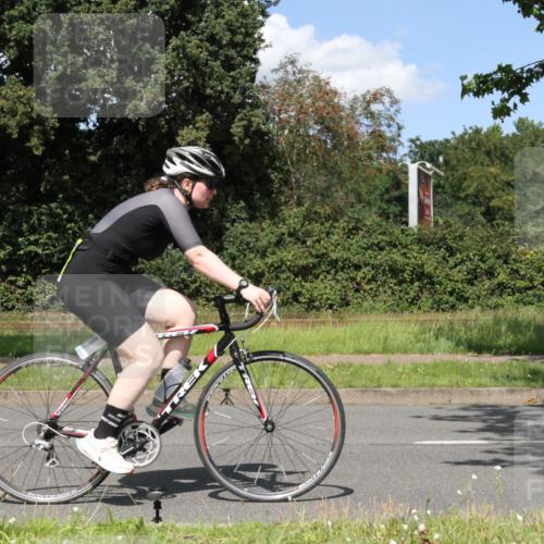 10.08.2025 - GEWOBA Citytriathlon Bremen Yannick Fuchs http://msf.ph/oto/8571533 10.08.2025 14:34:05 Radfahren 55, 92, 151, 214, 364, 388, 424, 451, 507, 515, 530 meine-sportfotos.de