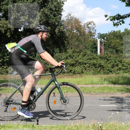 10.08.2025 - GEWOBA Citytriathlon Bremen Yannick Fuchs http://msf.ph/oto/8571580 10.08.2025 14:34:59 Radfahren 23, 31, 68, 72, 268, 340, 413, 430, 502 meine-sportfotos.de