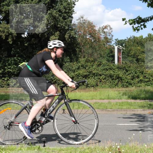 10.08.2025 - GEWOBA Citytriathlon Bremen Yannick Fuchs http://msf.ph/oto/8571586 10.08.2025 14:35:08 Radfahren 43, 68, 72, 264, 268, 340, 398, 413, 414, 430 meine-sportfotos.de