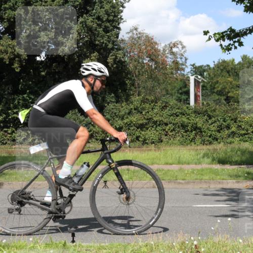 10.08.2025 - GEWOBA Citytriathlon Bremen Yannick Fuchs http://msf.ph/oto/8571592 10.08.2025 14:35:20 Radfahren 38, 43, 68, 98, 127, 133, 264, 398, 414 meine-sportfotos.de