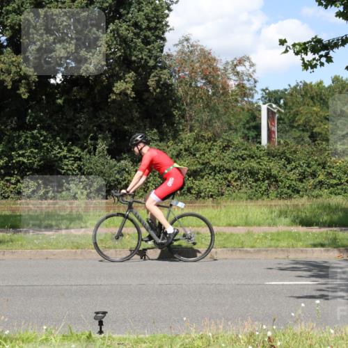 10.08.2025 - GEWOBA Citytriathlon Bremen Yannick Fuchs http://msf.ph/oto/8571607 10.08.2025 14:35:41 Radfahren 64, 108, 129, 173, 233, 319, 339, 395, 421 meine-sportfotos.de