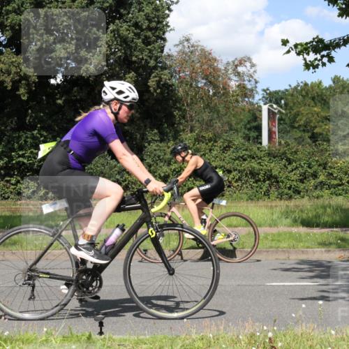 10.08.2025 - GEWOBA Citytriathlon Bremen Yannick Fuchs http://msf.ph/oto/8571610 10.08.2025 14:35:44 Radfahren 64, 108, 129, 173, 233, 319, 339, 395, 421 meine-sportfotos.de