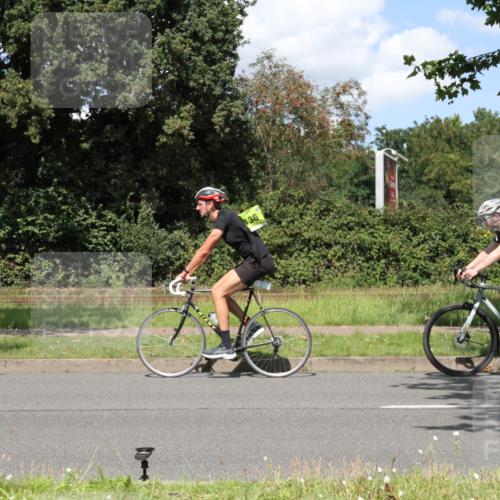 10.08.2025 - GEWOBA Citytriathlon Bremen Yannick Fuchs http://msf.ph/oto/8571612 10.08.2025 14:35:45 Radfahren 64, 108, 129, 173, 233, 319, 339, 395, 421 meine-sportfotos.de