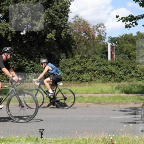 10.08.2025 - GEWOBA Citytriathlon Bremen Yannick Fuchs http://msf.ph/oto/8571616 10.08.2025 14:35:48 Radfahren 64, 108, 129, 173, 233, 319, 339, 395, 421 meine-sportfotos.de