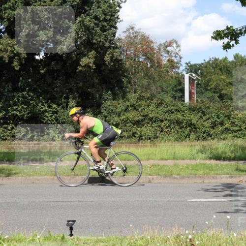 10.08.2025 - GEWOBA Citytriathlon Bremen Yannick Fuchs http://msf.ph/oto/8571621 10.08.2025 14:35:55 Radfahren 32, 64, 129, 173, 339, 395, 437, 452 meine-sportfotos.de