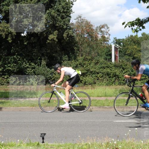 10.08.2025 - GEWOBA Citytriathlon Bremen Yannick Fuchs http://msf.ph/oto/8571635 10.08.2025 14:36:14 Radfahren 20, 32, 91, 261, 380, 437, 452 meine-sportfotos.de