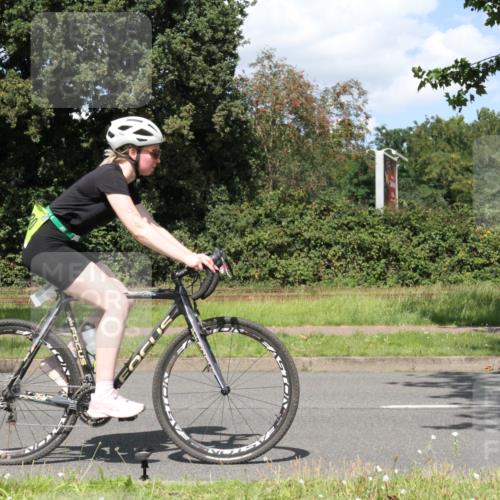 10.08.2025 - GEWOBA Citytriathlon Bremen Yannick Fuchs http://msf.ph/oto/8571639 10.08.2025 14:36:25 Radfahren 20, 91, 255, 261, 285, 380, 391 meine-sportfotos.de