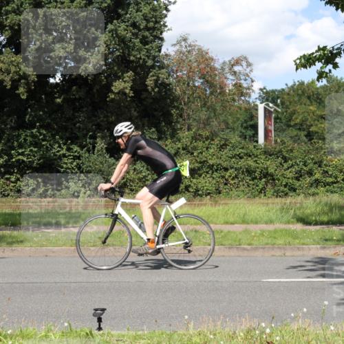 10.08.2025 - GEWOBA Citytriathlon Bremen Yannick Fuchs http://msf.ph/oto/8571644 10.08.2025 14:36:33 Radfahren 20, 41, 46, 91, 123, 255, 285, 380, 391, 521 meine-sportfotos.de
