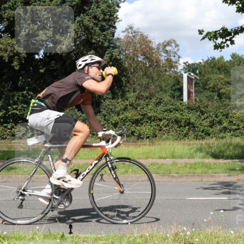 10.08.2025 - GEWOBA Citytriathlon Bremen Yannick Fuchs http://msf.ph/oto/8571698 10.08.2025 14:37:32 Radfahren 4, 58, 63, 116, 197, 201, 254, 287, 290, 512 meine-sportfotos.de