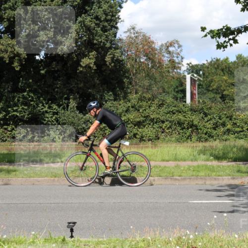 10.08.2025 - GEWOBA Citytriathlon Bremen Yannick Fuchs http://msf.ph/oto/8571715 10.08.2025 14:37:39 Radfahren 4, 58, 63, 116, 170, 197, 254, 287, 290 meine-sportfotos.de