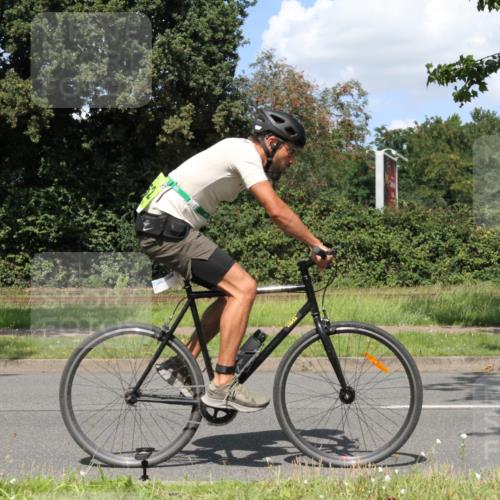 10.08.2025 - GEWOBA Citytriathlon Bremen Yannick Fuchs http://msf.ph/oto/8571743 10.08.2025 14:38:14 Radfahren 30, 54, 81, 147, 152, 162 meine-sportfotos.de