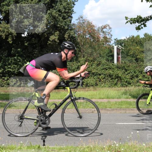 10.08.2025 - GEWOBA Citytriathlon Bremen Yannick Fuchs http://msf.ph/oto/8571752 10.08.2025 14:38:26 Radfahren 51, 54, 81, 162, 195, 295 meine-sportfotos.de