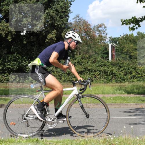 10.08.2025 - GEWOBA Citytriathlon Bremen Yannick Fuchs http://msf.ph/oto/8571771 10.08.2025 14:38:56 Radfahren 100, 216, 236, 238, 354 meine-sportfotos.de