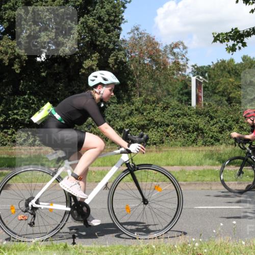 10.08.2025 - GEWOBA Citytriathlon Bremen Yannick Fuchs http://msf.ph/oto/8571772 10.08.2025 14:38:58 Radfahren 100, 216, 236, 238, 354 meine-sportfotos.de
