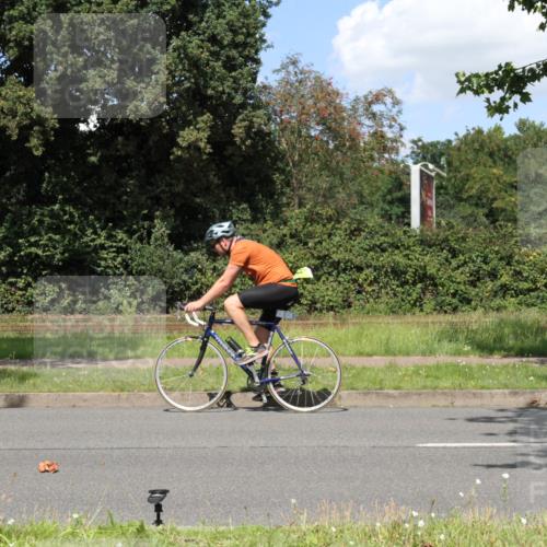10.08.2025 - GEWOBA Citytriathlon Bremen Yannick Fuchs http://msf.ph/oto/8571774 10.08.2025 14:38:59 Radfahren 100, 236, 238, 354 meine-sportfotos.de