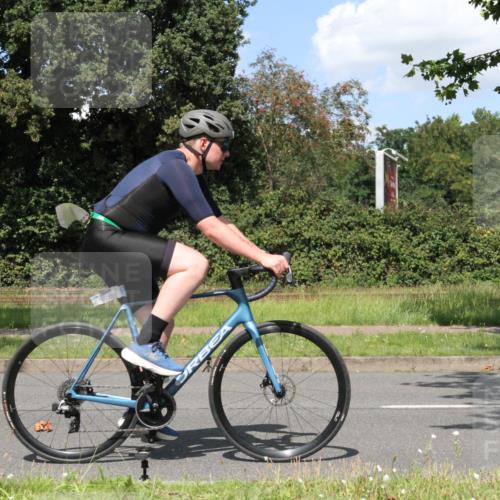 10.08.2025 - GEWOBA Citytriathlon Bremen Yannick Fuchs http://msf.ph/oto/8571780 10.08.2025 14:39:09 Radfahren 18, 100, 130, 236, 427 meine-sportfotos.de