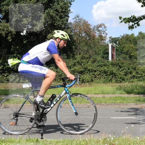 10.08.2025 - GEWOBA Citytriathlon Bremen Yannick Fuchs http://msf.ph/oto/8571783 10.08.2025 14:39:13 Radfahren 18, 100, 130, 174, 281, 283, 427 meine-sportfotos.de