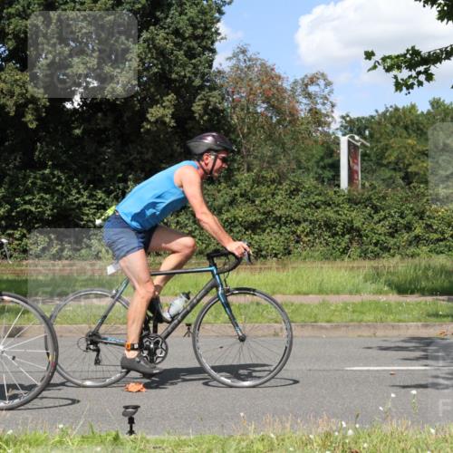 10.08.2025 - GEWOBA Citytriathlon Bremen Yannick Fuchs http://msf.ph/oto/8571790 10.08.2025 14:39:24 Radfahren 18, 84, 94, 101, 126, 130, 174, 281, 283, 334, 427 meine-sportfotos.de