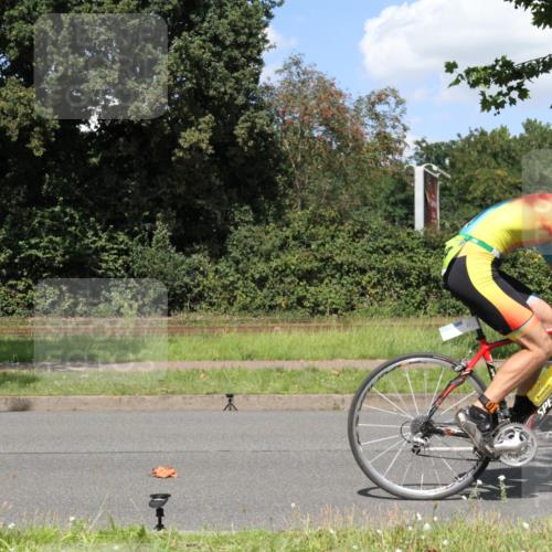 10.08.2025 - GEWOBA Citytriathlon Bremen Yannick Fuchs http://msf.ph/oto/8571791 10.08.2025 14:39:24 Radfahren 18, 84, 94, 101, 126, 130, 174, 281, 283, 334, 427 meine-sportfotos.de