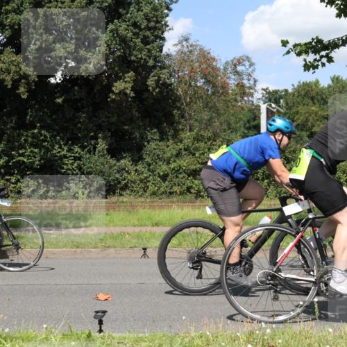 10.08.2025 - GEWOBA Citytriathlon Bremen Yannick Fuchs http://msf.ph/oto/8571808 10.08.2025 14:39:50 Radfahren 52, 69, 80, 90, 124, 139, 215, 217, 274 meine-sportfotos.de