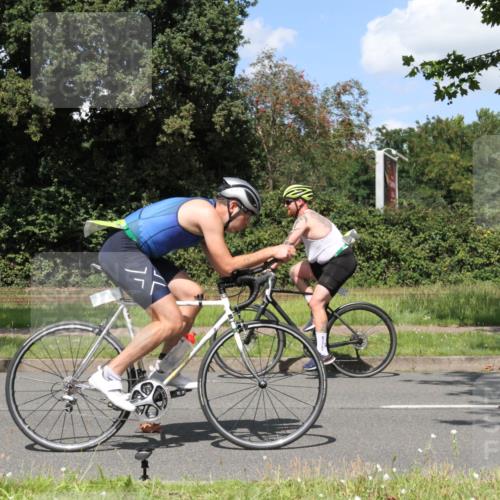 10.08.2025 - GEWOBA Citytriathlon Bremen Yannick Fuchs http://msf.ph/oto/8571820 10.08.2025 14:40:06 Radfahren 52, 59, 69, 139, 225, 274 meine-sportfotos.de