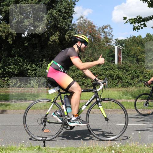 10.08.2025 - GEWOBA Citytriathlon Bremen Yannick Fuchs http://msf.ph/oto/8571822 10.08.2025 14:40:12 Radfahren 52, 59, 69, 139, 225 meine-sportfotos.de