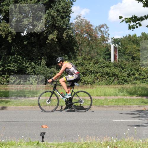 10.08.2025 - GEWOBA Citytriathlon Bremen Yannick Fuchs http://msf.ph/oto/8571823 10.08.2025 14:40:13 Radfahren 52, 59, 69, 139, 225 meine-sportfotos.de