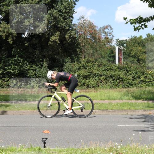 10.08.2025 - GEWOBA Citytriathlon Bremen Yannick Fuchs http://msf.ph/oto/8571829 10.08.2025 14:40:22 Radfahren 47, 59, 242, 258, 297 meine-sportfotos.de
