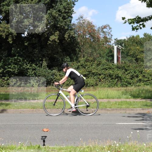 10.08.2025 - GEWOBA Citytriathlon Bremen Yannick Fuchs http://msf.ph/oto/8571834 10.08.2025 14:40:31 Radfahren 29, 47, 131, 186, 242, 258, 289, 297, 529 meine-sportfotos.de