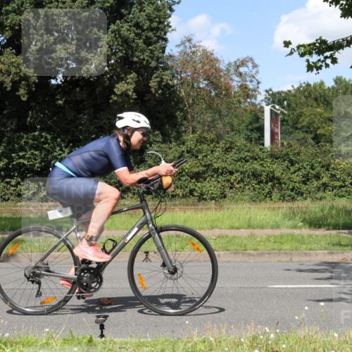 10.08.2025 - GEWOBA Citytriathlon Bremen Yannick Fuchs http://msf.ph/oto/8571840 10.08.2025 14:40:40 Radfahren 29, 47, 131, 186, 211, 224, 242, 258, 289, 297, 529 meine-sportfotos.de
