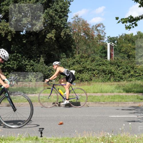 10.08.2025 - GEWOBA Citytriathlon Bremen Yannick Fuchs http://msf.ph/oto/8571874 10.08.2025 14:41:37 Radfahren 36, 209, 306, 317, 343, 480, 513 meine-sportfotos.de