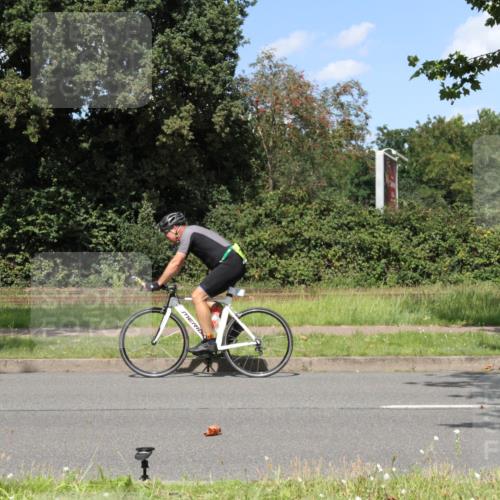 10.08.2025 - GEWOBA Citytriathlon Bremen Yannick Fuchs http://msf.ph/oto/8571877 10.08.2025 14:41:42 Radfahren 209, 262, 306, 317, 343, 478, 480, 513 meine-sportfotos.de