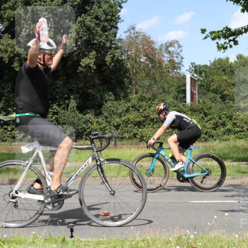10.08.2025 - GEWOBA Citytriathlon Bremen Yannick Fuchs http://msf.ph/oto/8571886 10.08.2025 14:41:57 Radfahren 56, 209, 213, 235, 246, 250, 262, 317, 478, 480 meine-sportfotos.de