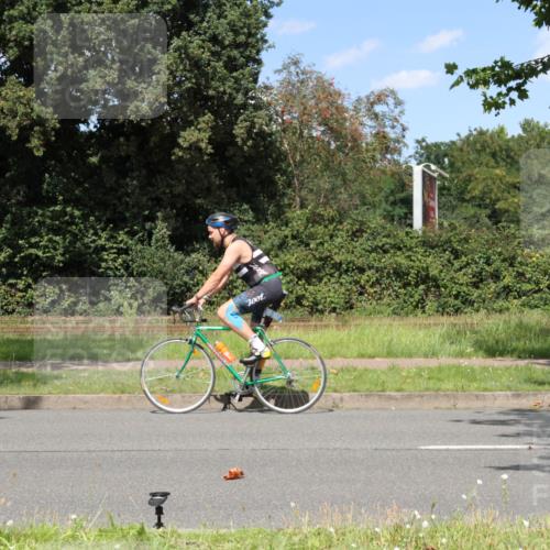 10.08.2025 - GEWOBA Citytriathlon Bremen Yannick Fuchs http://msf.ph/oto/8571897 10.08.2025 14:42:21 Radfahren 19, 145, 288, 488 meine-sportfotos.de