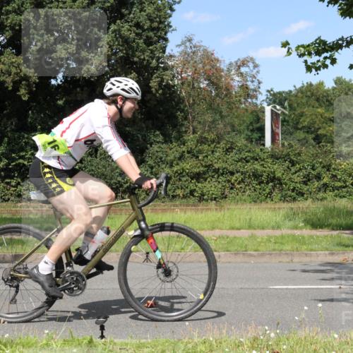 10.08.2025 - GEWOBA Citytriathlon Bremen Yannick Fuchs http://msf.ph/oto/8571908 10.08.2025 14:42:42 Radfahren 110, 303, 474, 479, 488 meine-sportfotos.de