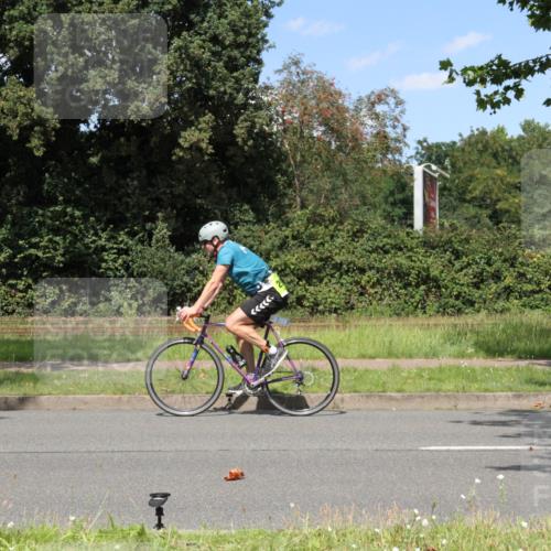 10.08.2025 - GEWOBA Citytriathlon Bremen Yannick Fuchs http://msf.ph/oto/8571909 10.08.2025 14:42:43 Radfahren 110, 303, 474, 479, 488 meine-sportfotos.de