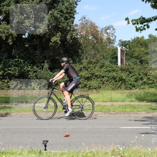 10.08.2025 - GEWOBA Citytriathlon Bremen Yannick Fuchs http://msf.ph/oto/8571911 10.08.2025 14:42:48 Radfahren 67, 110, 303, 474, 479 meine-sportfotos.de
