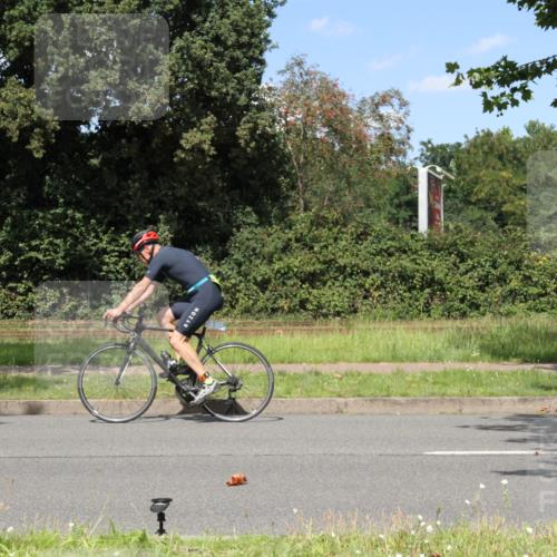 10.08.2025 - GEWOBA Citytriathlon Bremen Yannick Fuchs http://msf.ph/oto/8571915 10.08.2025 14:42:58 Radfahren 67, 110, 180, 205, 436, 446, 474, 479 meine-sportfotos.de