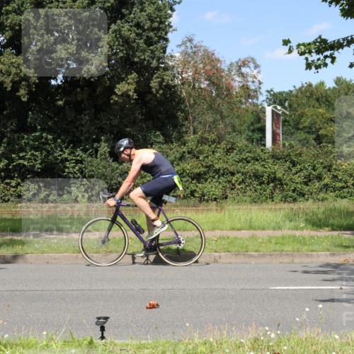 10.08.2025 - GEWOBA Citytriathlon Bremen Yannick Fuchs http://msf.ph/oto/8571919 10.08.2025 14:43:08 Radfahren 67, 180, 205, 234, 311, 436, 446 meine-sportfotos.de