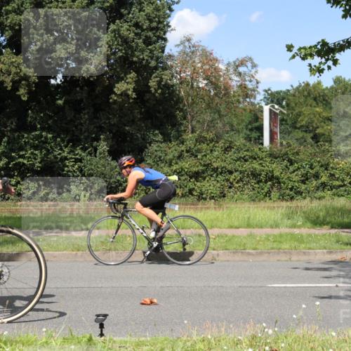 10.08.2025 - GEWOBA Citytriathlon Bremen Yannick Fuchs http://msf.ph/oto/8571957 10.08.2025 14:44:06 Radfahren 267, 278, 298, 408, 445 meine-sportfotos.de