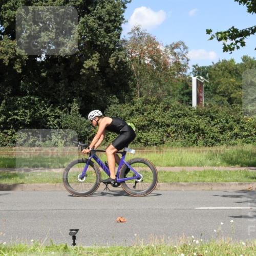 10.08.2025 - GEWOBA Citytriathlon Bremen Yannick Fuchs http://msf.ph/oto/8571973 10.08.2025 14:44:17 Radfahren 9, 28, 267, 278, 298, 408, 445 meine-sportfotos.de